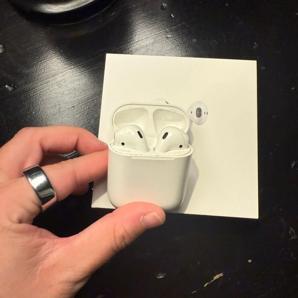 Apple Wireless Earbuds with Charging Case - White
